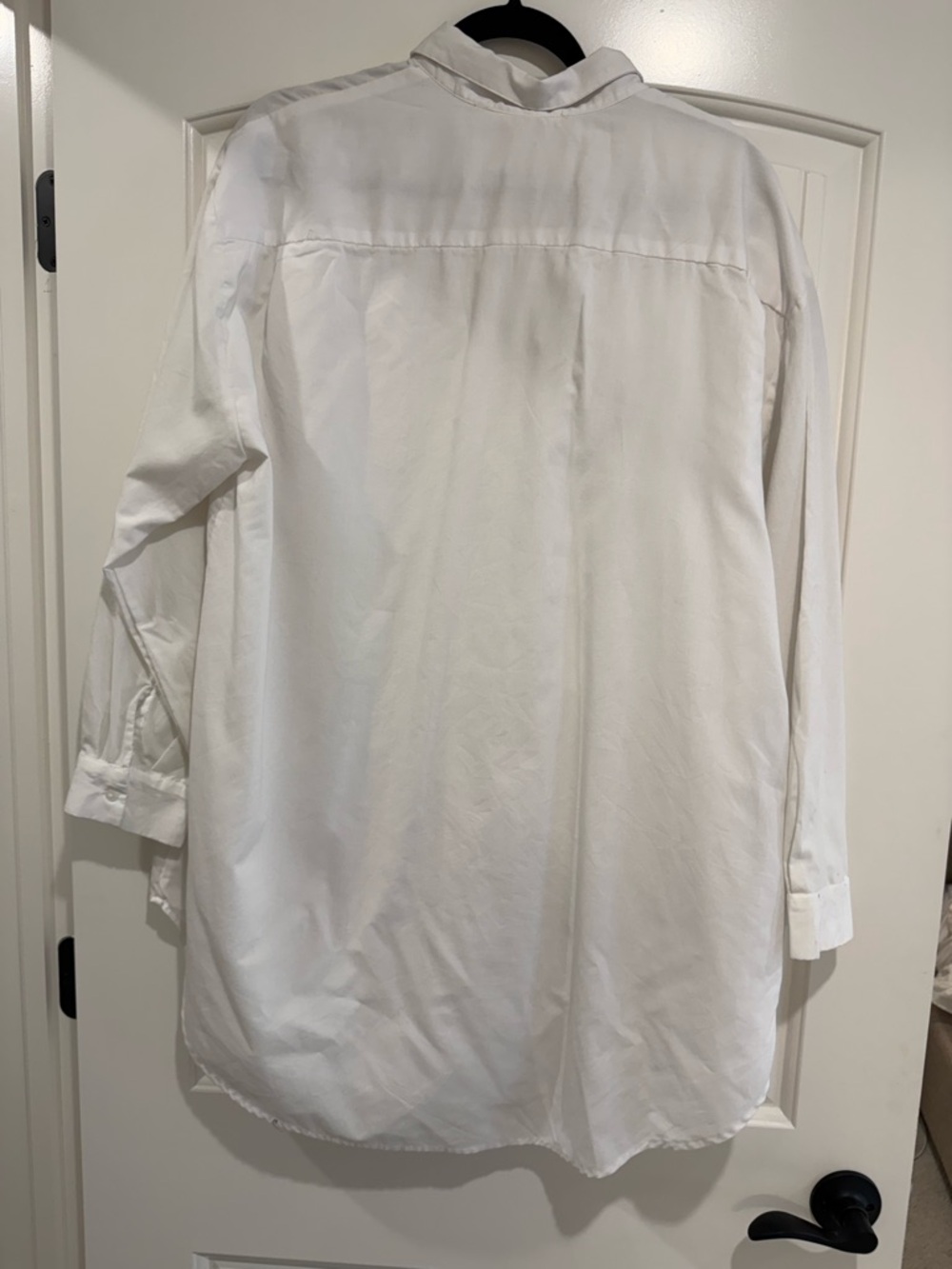 Anthropologie White Oversized Button-Down Shirt with Floral Appliqué - Picture 9 of 10